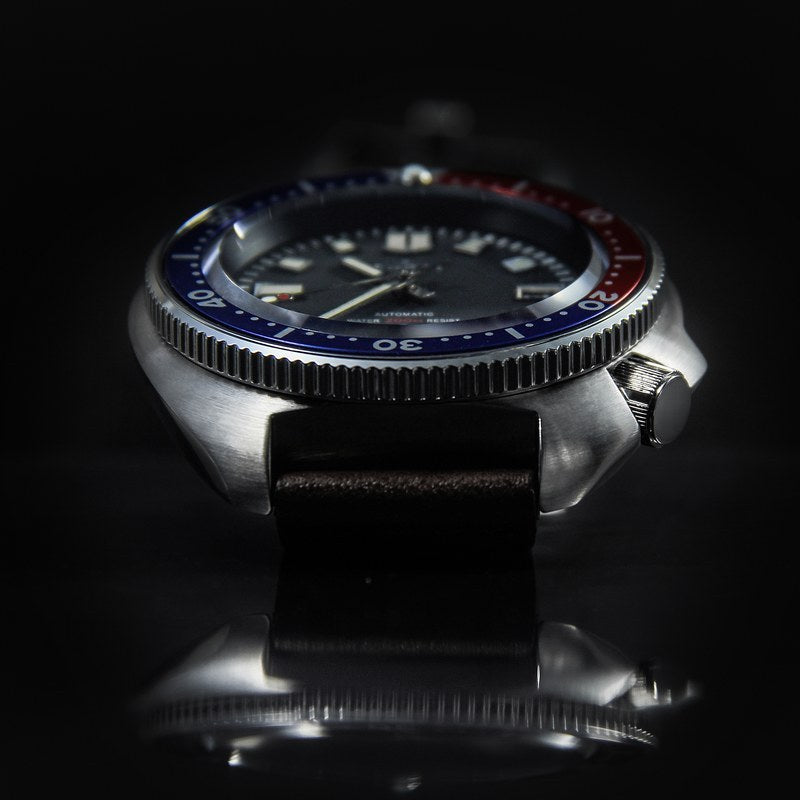 Leather sports waterproof steel watch