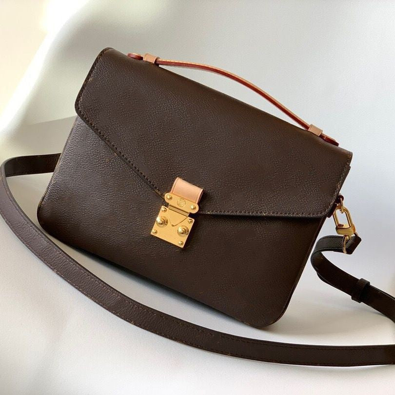 All-match Shoulder L Square Bag